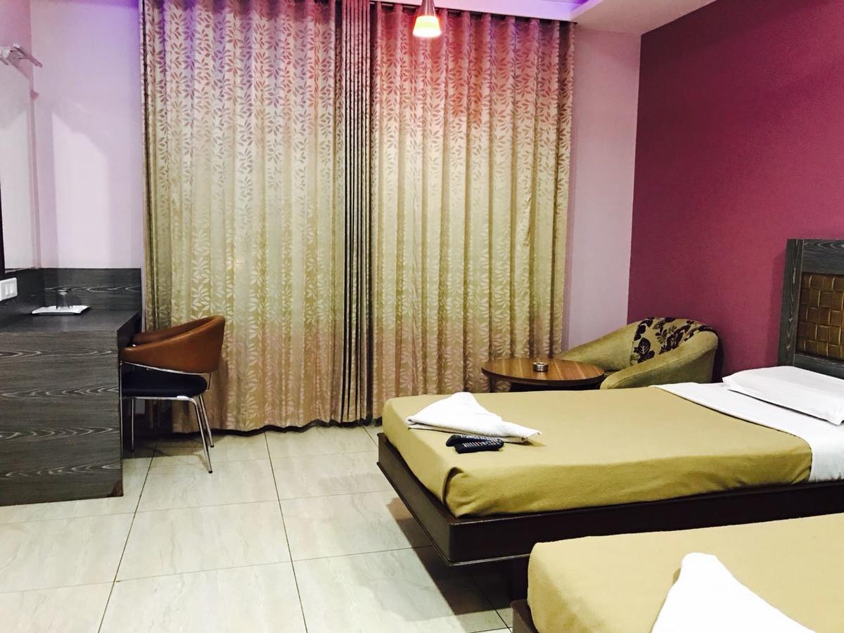 Iroomz Vaishali Residency Bellary Eksteriør billede